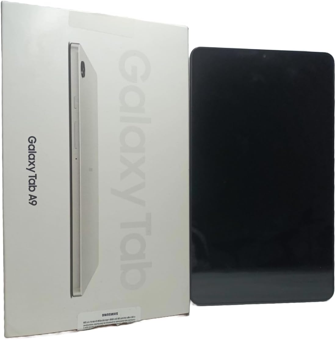 Oferta especial de la Samsung Galaxy Tab A9+ con su caja y accesorios.